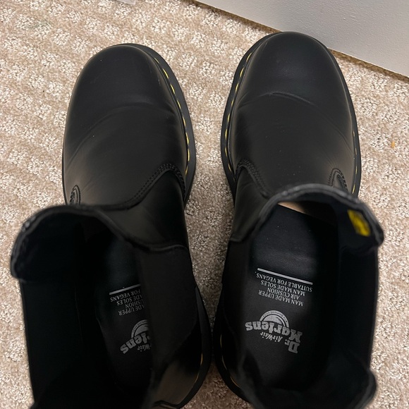 Vegan Dr. Martens Chelsea Boot - Picture 5 of 7
